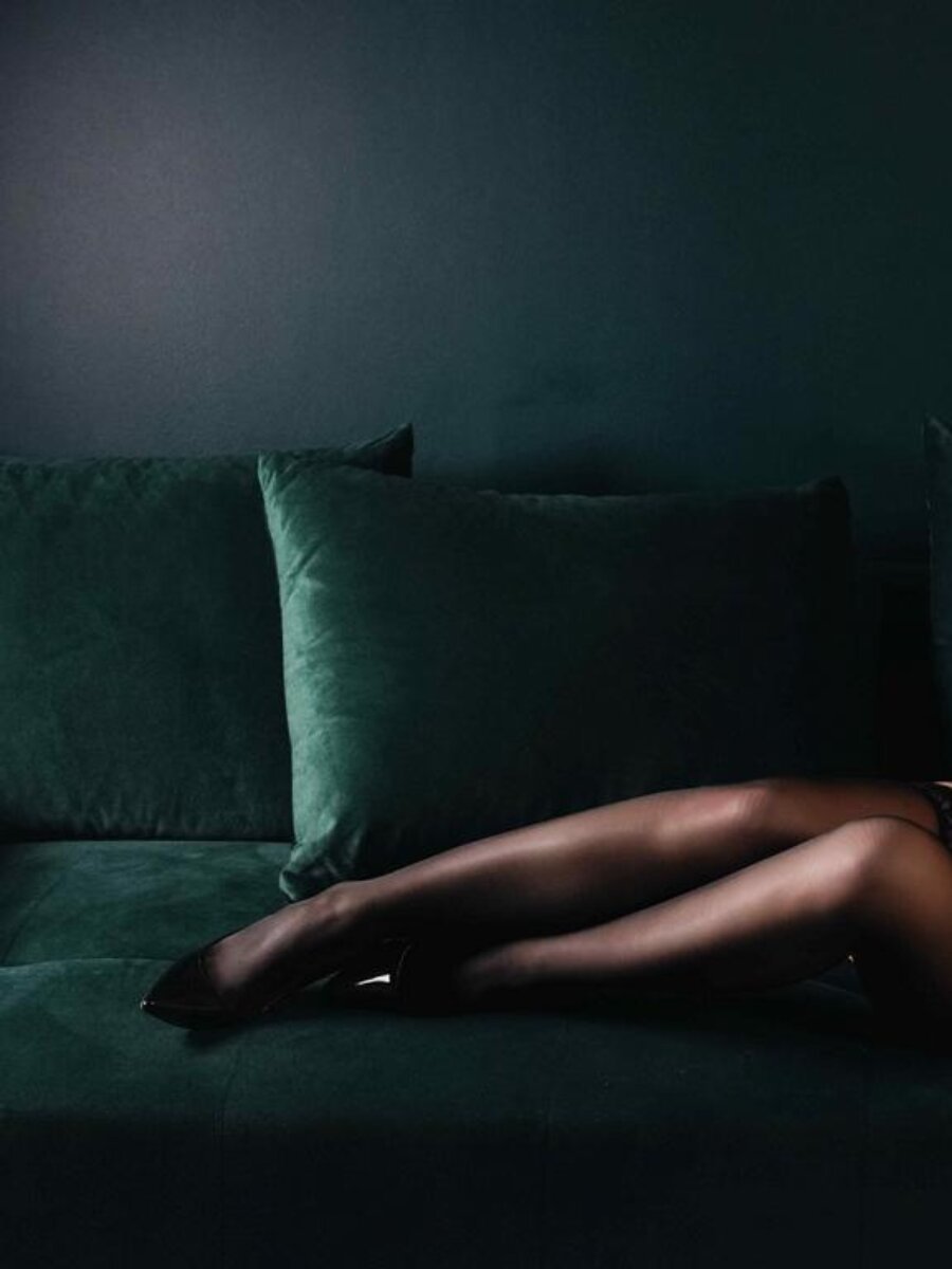 Emilie Highclass escort Berlin 10