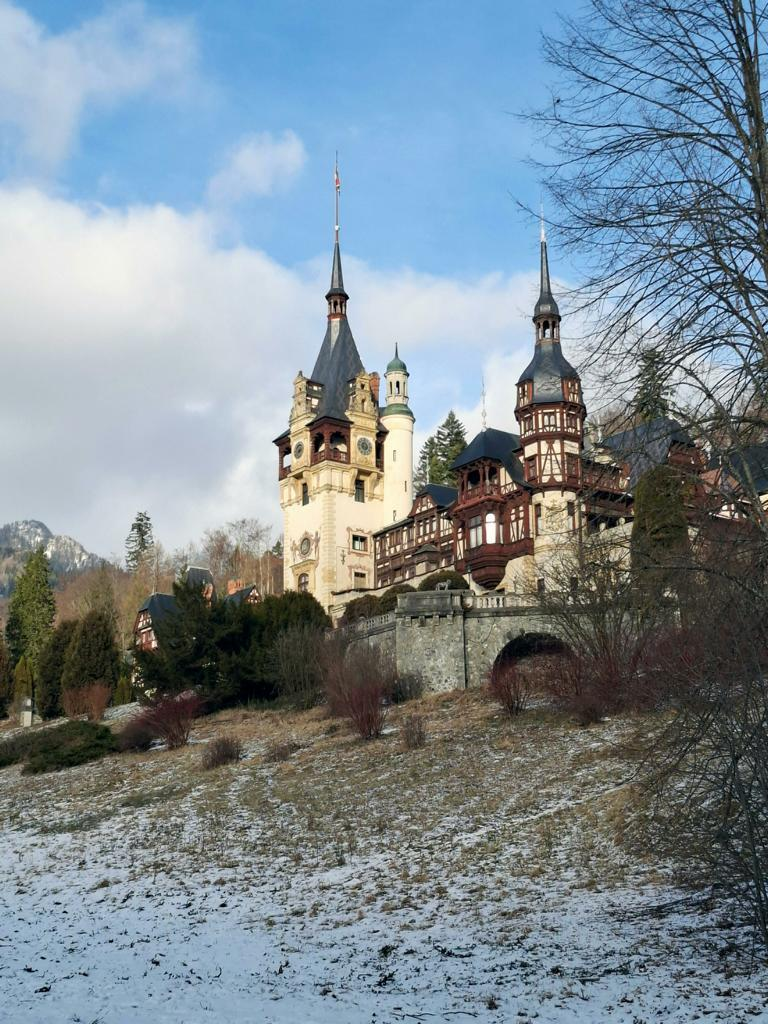 Luxus Escort Date Castle Hotel - Winter in the Alps Luxus Escort Date Castle Hotel - Winter in the Alps