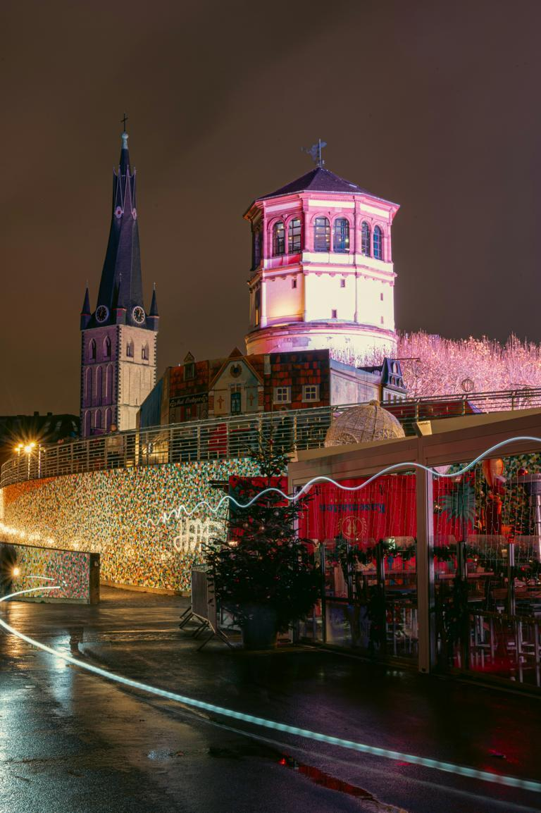 Escort Dusseldorf - Old Town: The Castle Tower and St. Lambert’s Church at Night Escort Dusseldorf - Old Town: The Castle Tower and St. Lambert’s Church at Night