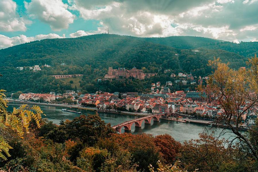 Heidelberg Panorama vom Philosophenweg - Alte Brücke, Neckar und Schloss Heidelberg Panorama vom Philosophenweg - Alte Brücke, Neckar und Schloss
