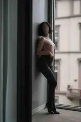 Johanna Highclass Escort Frankfurt petite 3